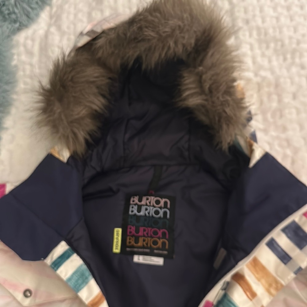 Womens cute ski/snowboard jacket.